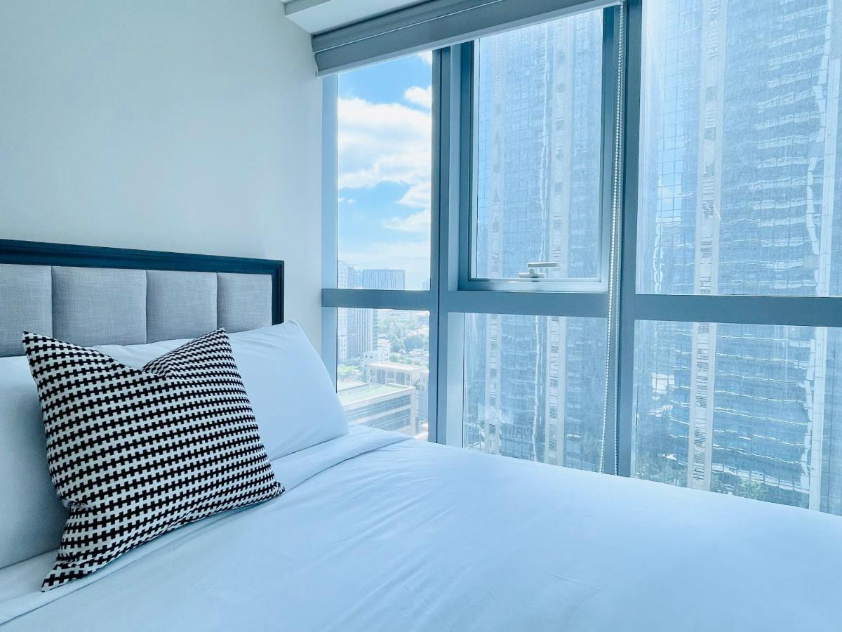 Uptown Parksuites Bgc Тагуиг Екстериор снимка