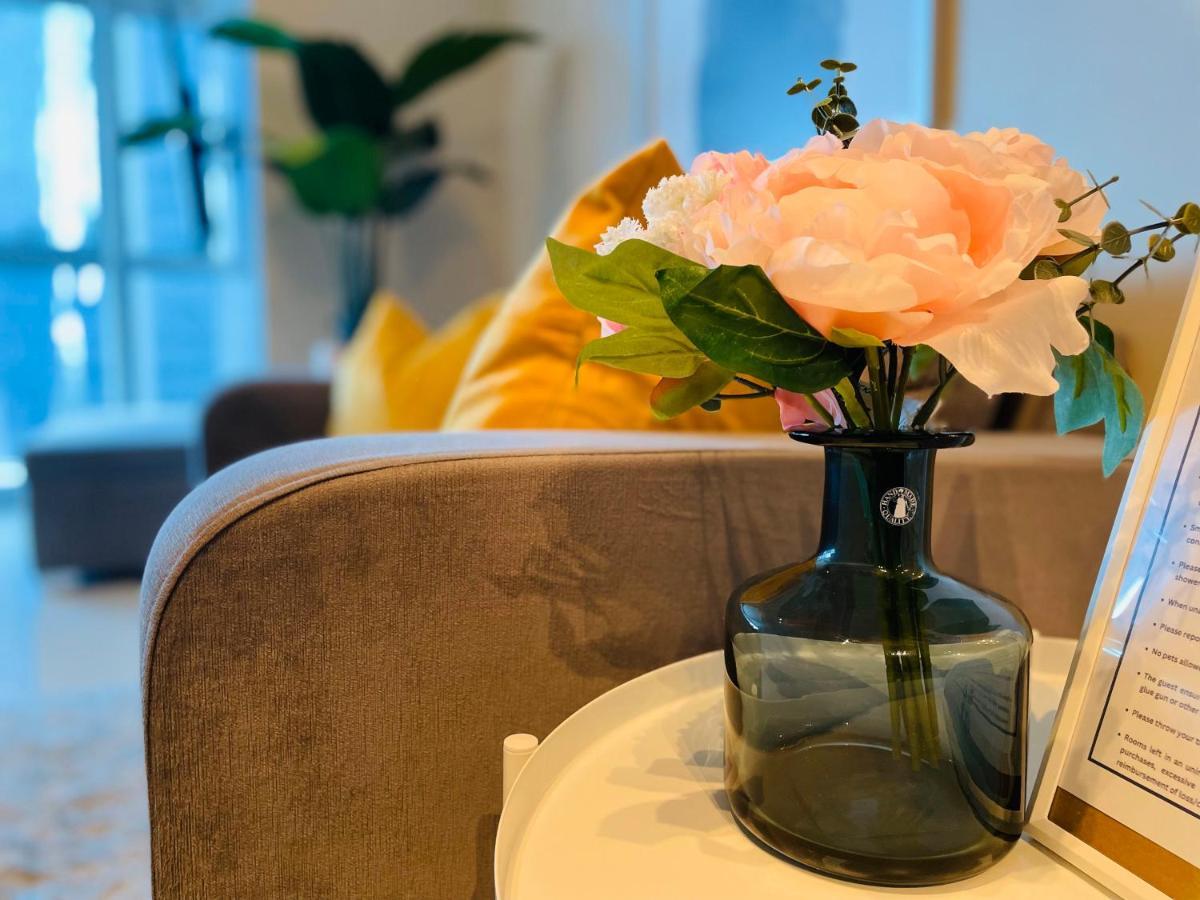 Uptown Parksuites Bgc Тагуиг Екстериор снимка