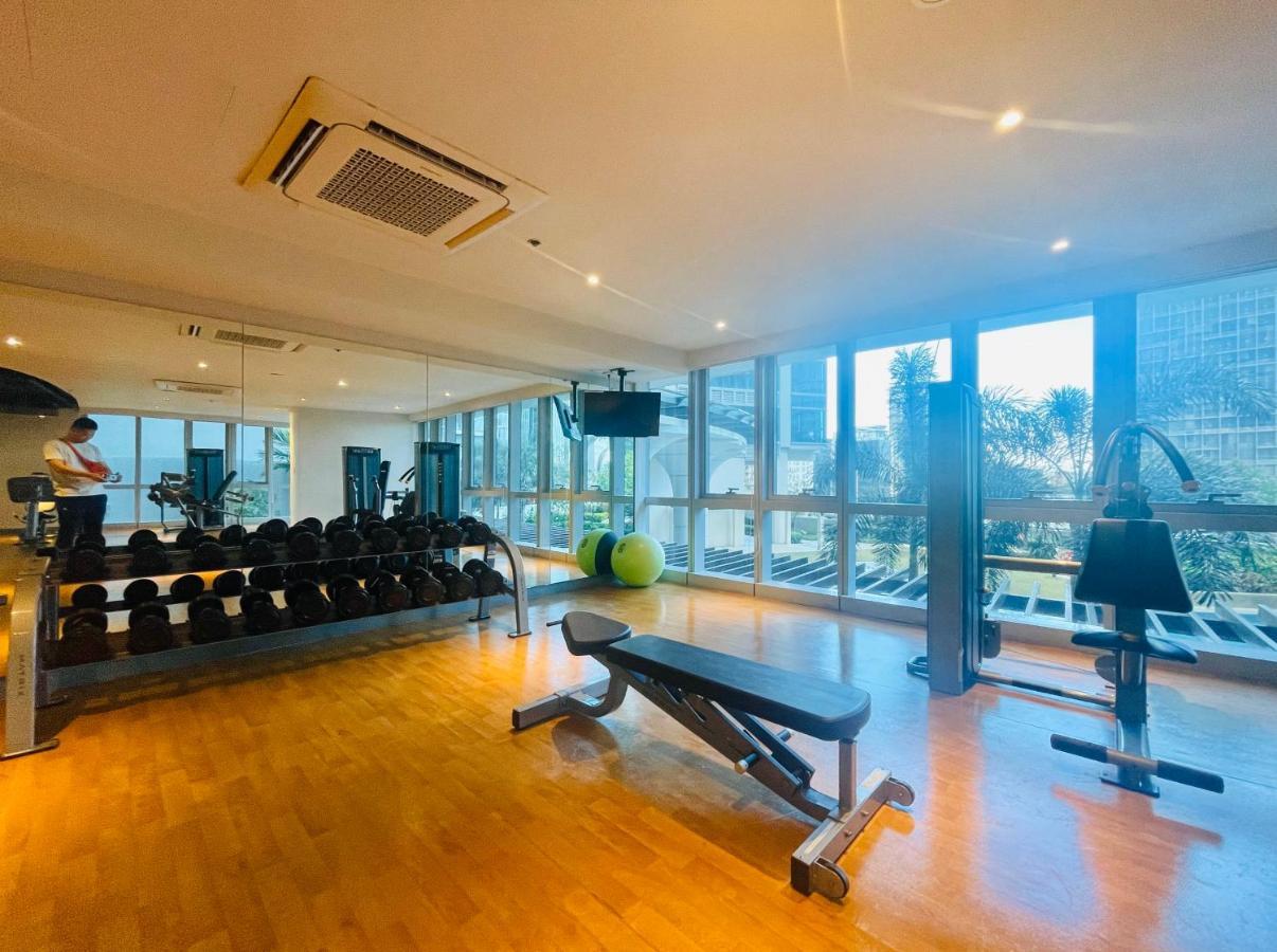 Uptown Parksuites Bgc Тагуиг Екстериор снимка