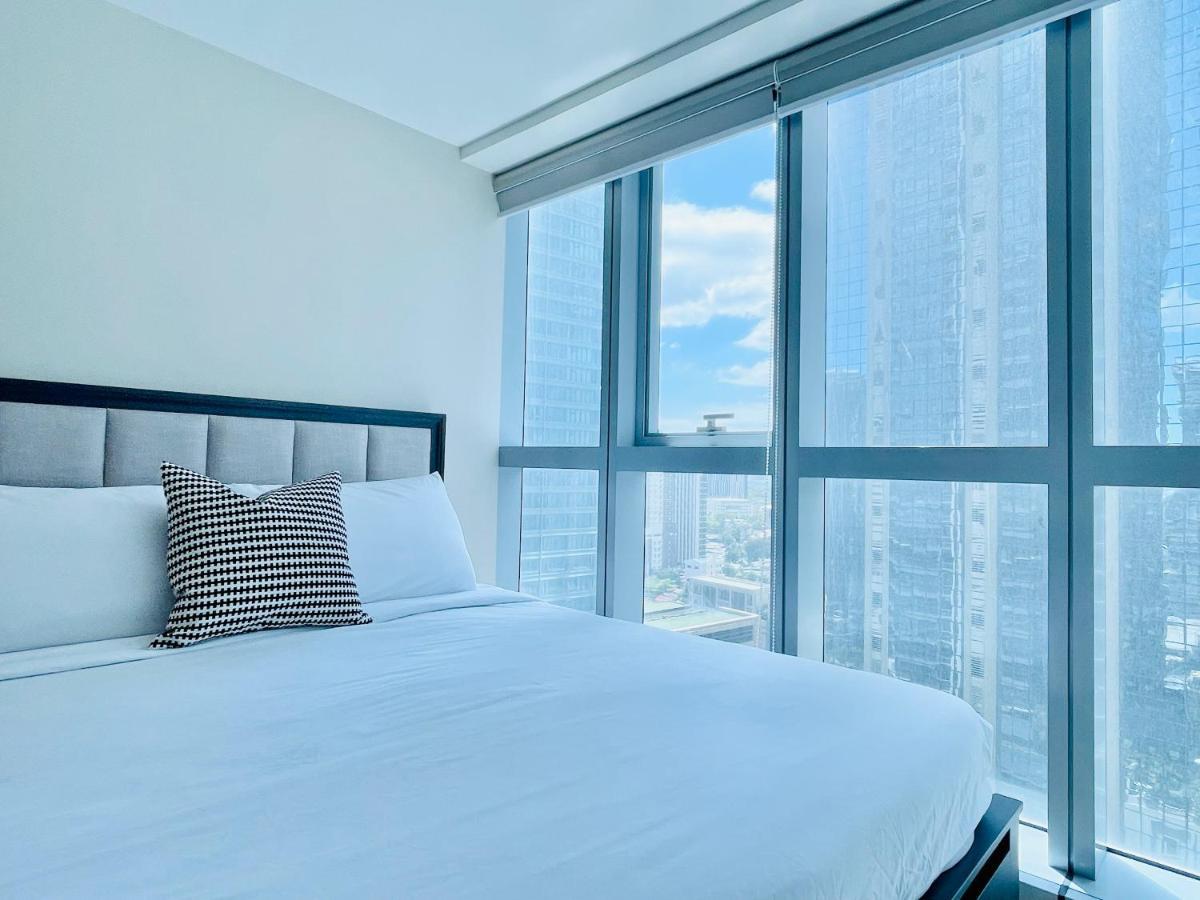 Uptown Parksuites Bgc Тагуиг Екстериор снимка