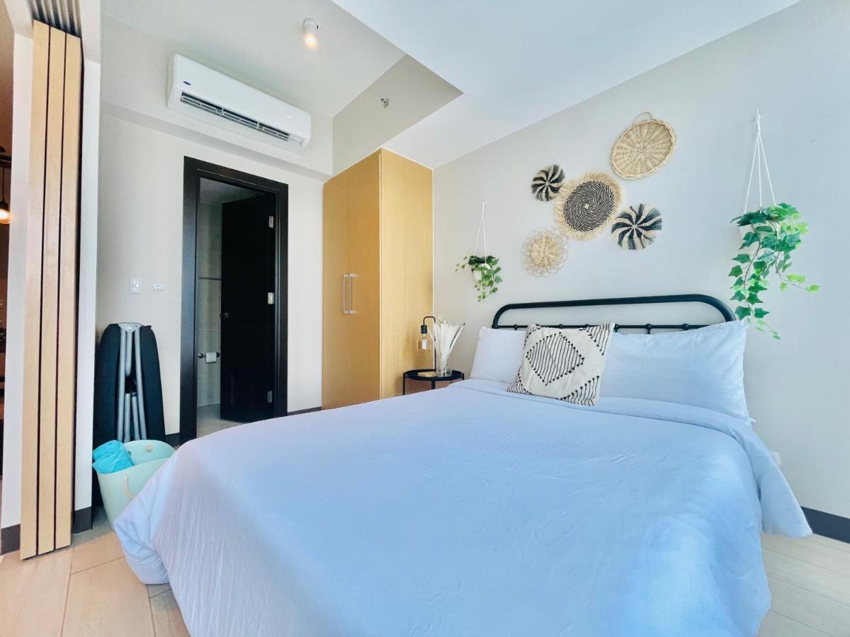 Uptown Parksuites Bgc Тагуиг Екстериор снимка
