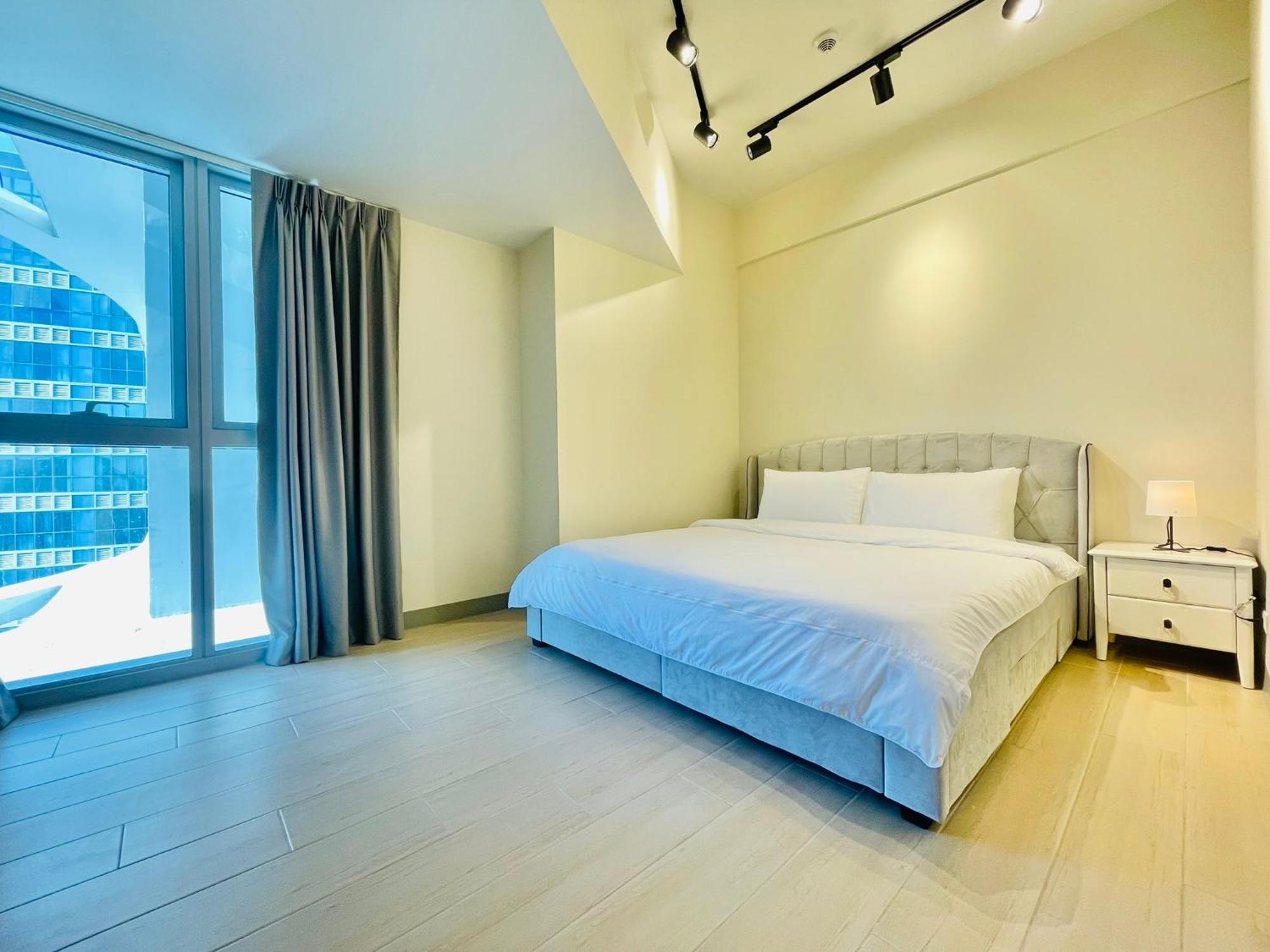 Uptown Parksuites Bgc Тагуиг Екстериор снимка