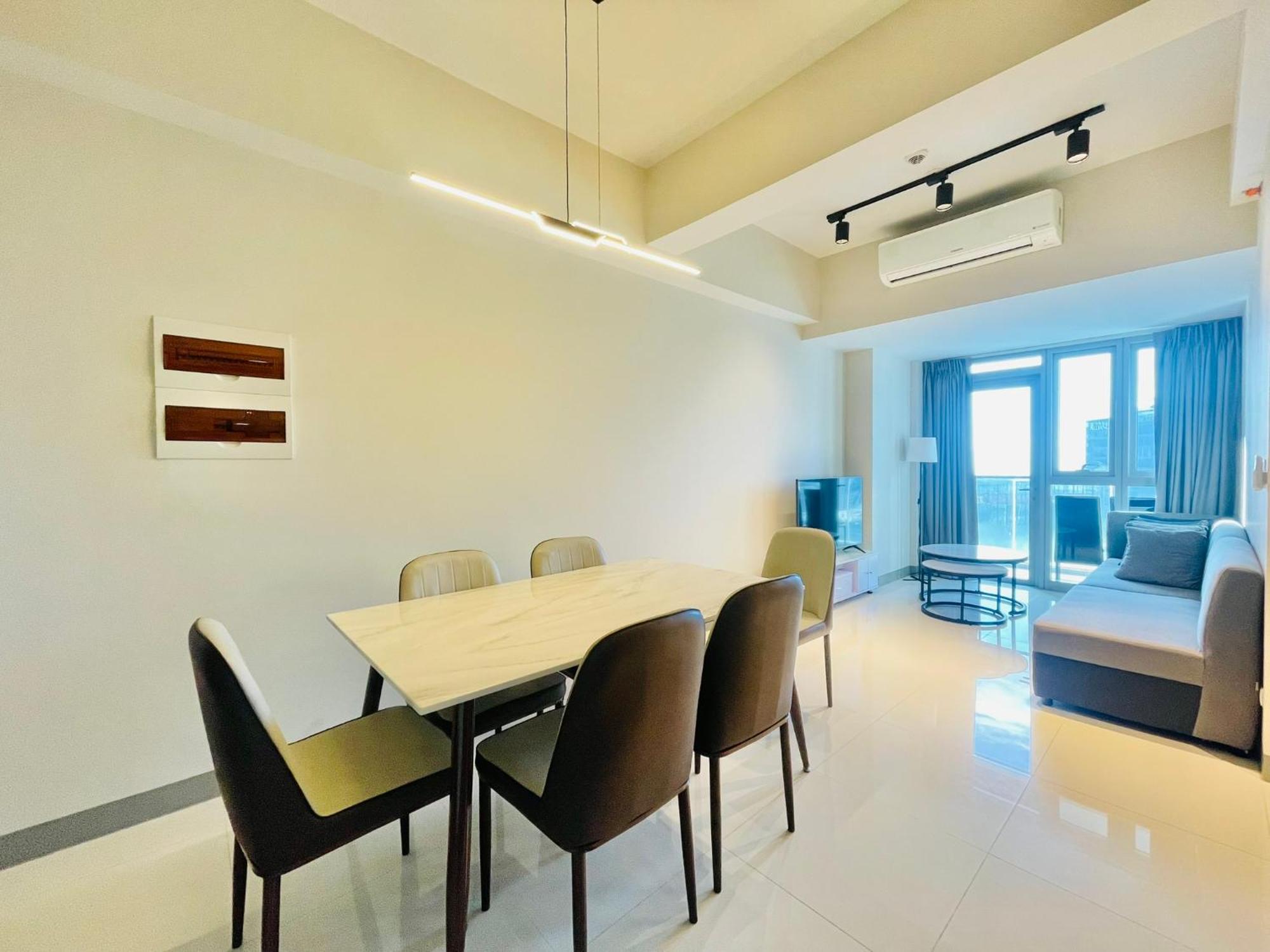 Uptown Parksuites Bgc Тагуиг Екстериор снимка