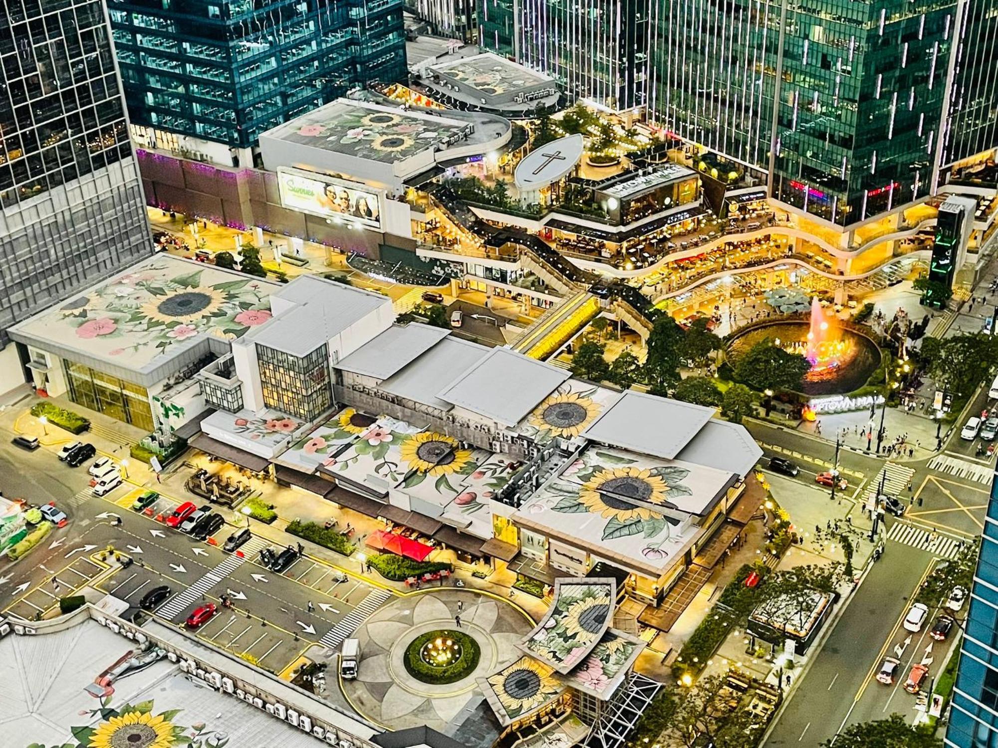 Uptown Parksuites Bgc Тагуиг Екстериор снимка