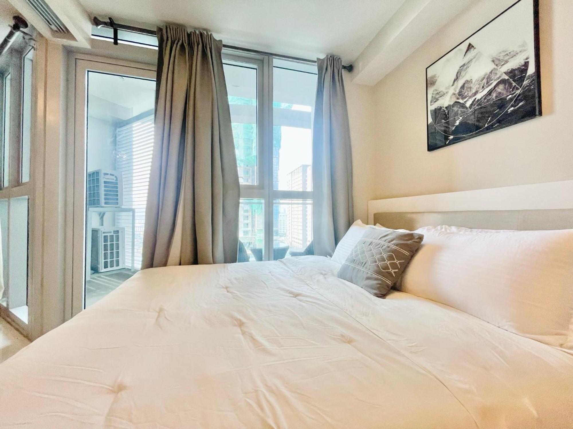 Uptown Parksuites Bgc Тагуиг Екстериор снимка