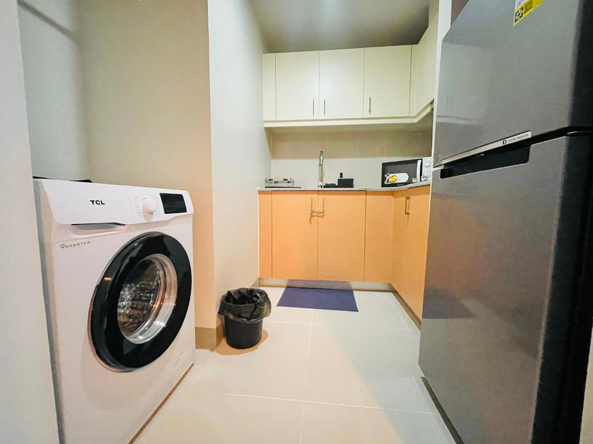 Uptown Parksuites Bgc Тагуиг Екстериор снимка