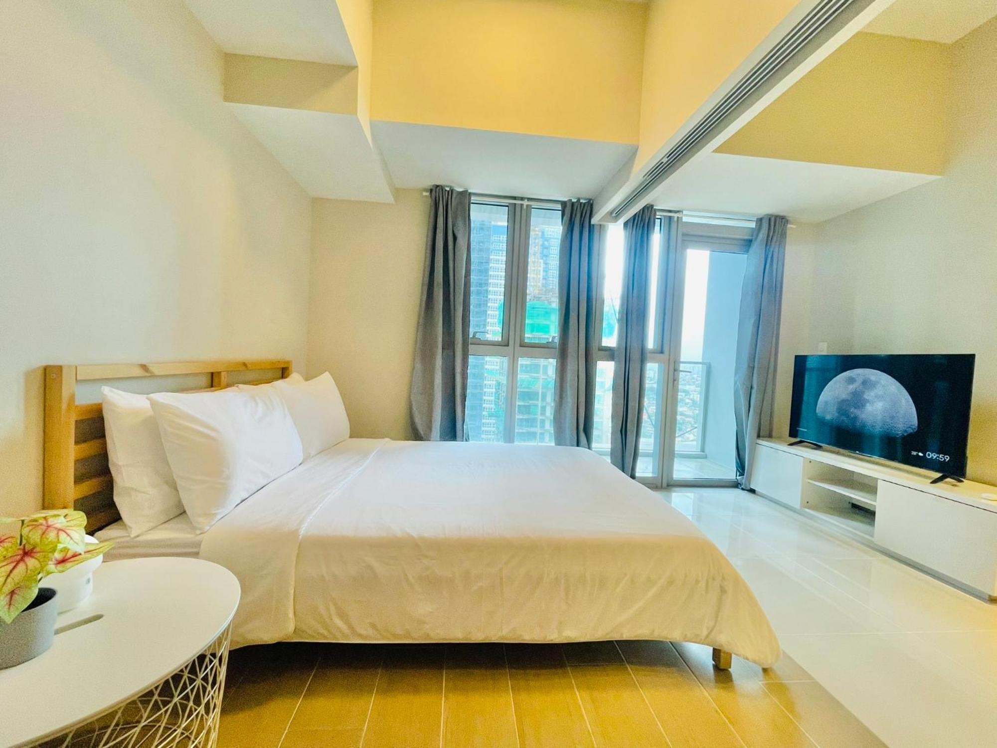 Uptown Parksuites Bgc Тагуиг Екстериор снимка